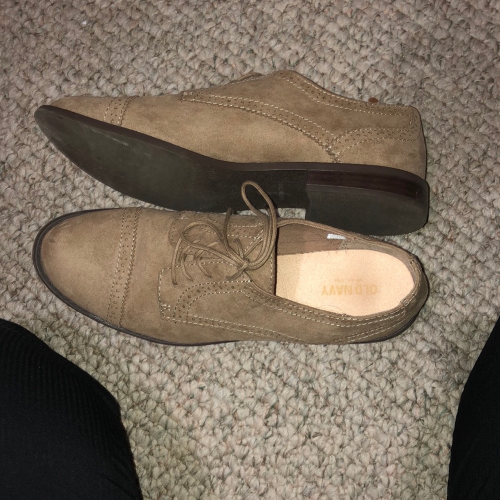 khaki old navy flats